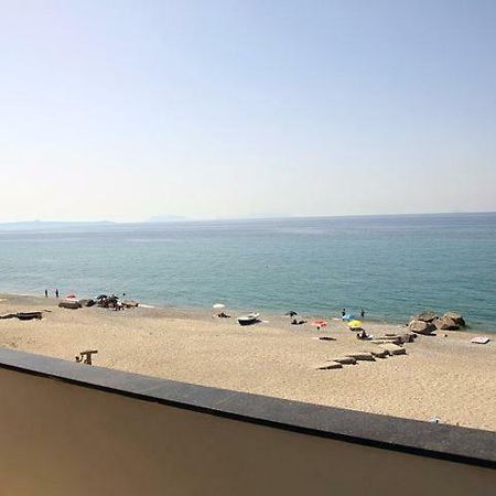Splash'S Rooms Spadafora Exterior foto